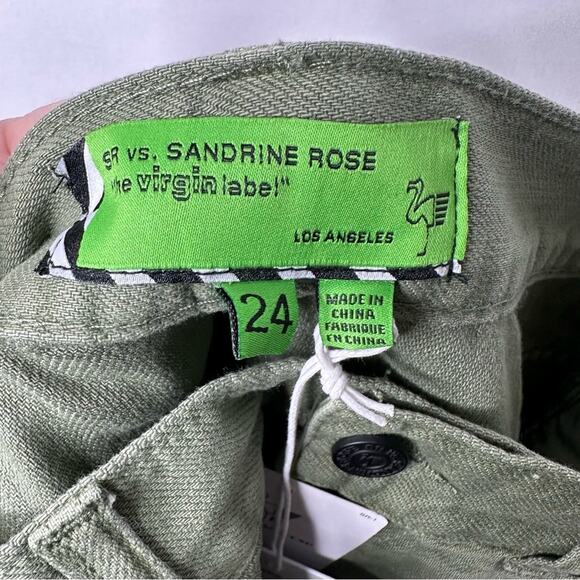 SANDRINE ROSE Army Green Short Shorts NWT in Size 24 - Picture 3 of 8